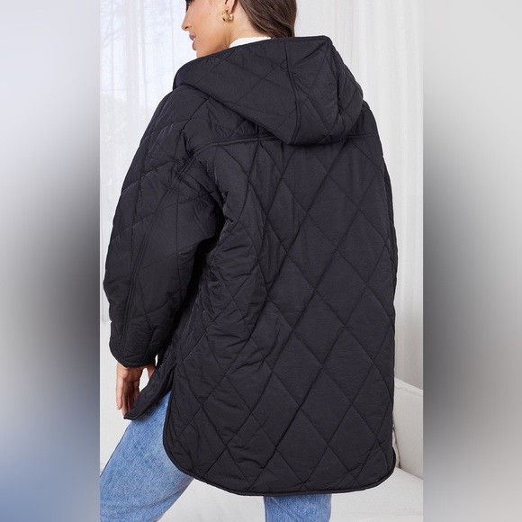 White Closet quilted design size M/L - Picture 6 of 6